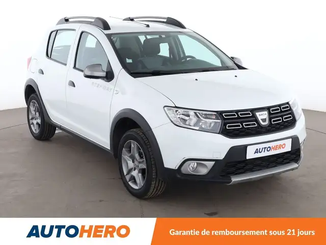 Dacia Sandero Stepway view 8