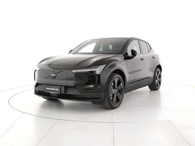 Volvo EX30 P5 electric Plus Black Edition rwd