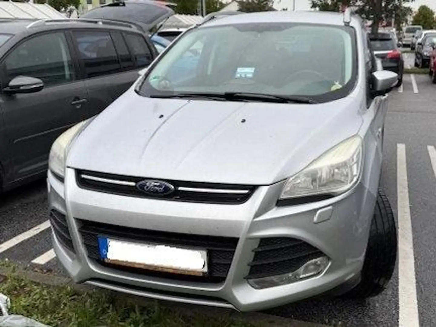 Ford Kuga Kuga 1.6 EcoBoost 2x4 Trend Silber - 1