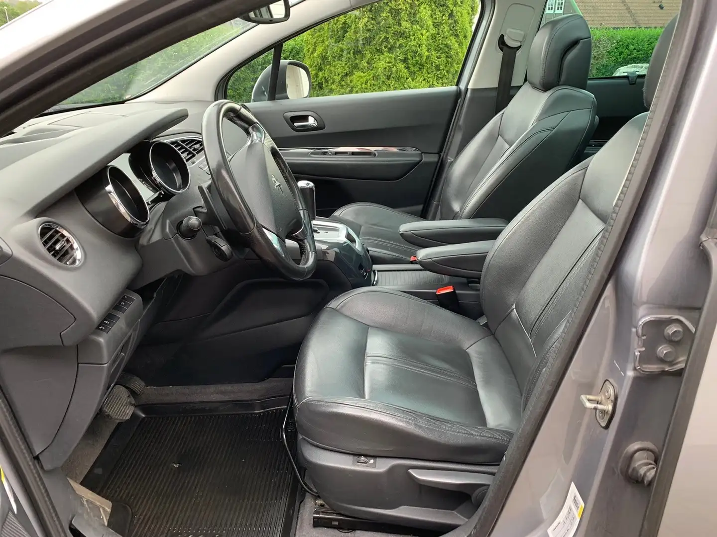 Peugeot 5008 5008 1.6 HDi 115ch FAP BVM6 Style 7pl Gris - 2