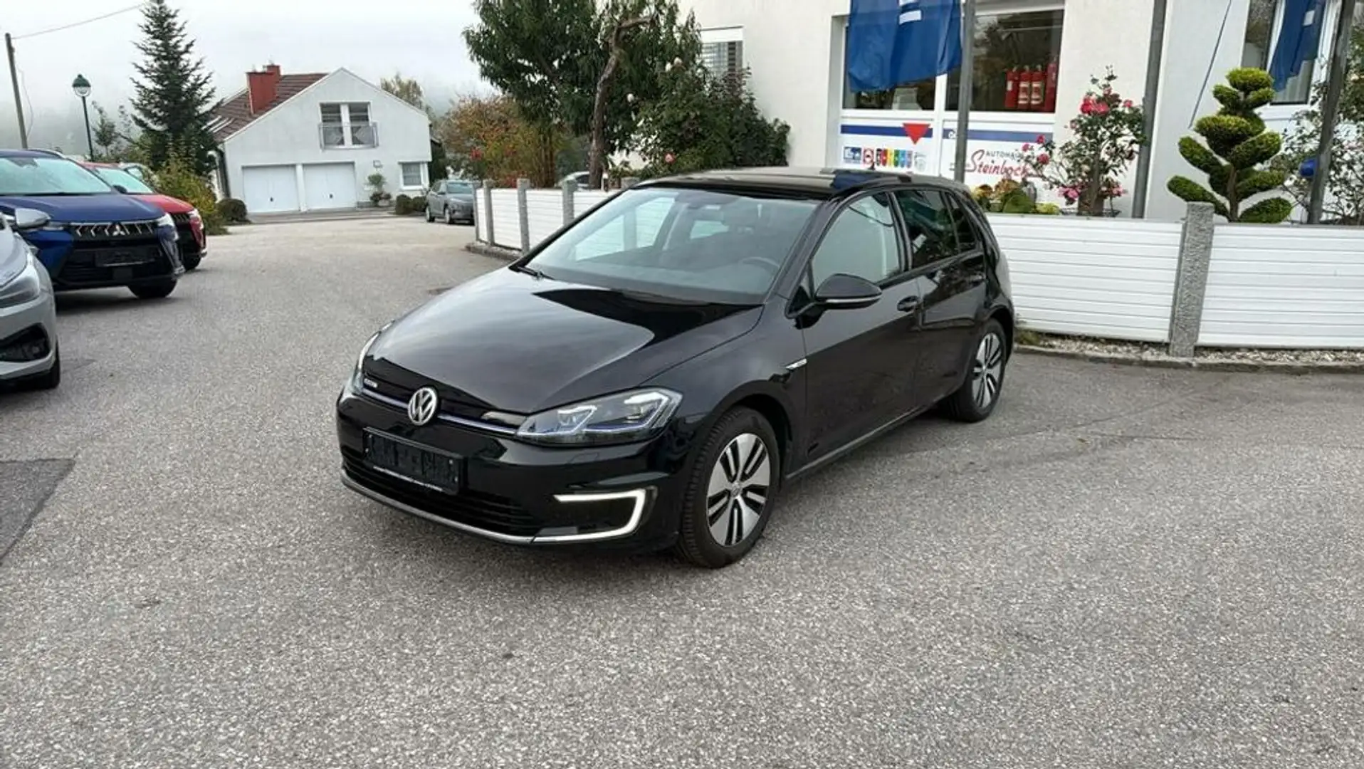 Volkswagen Golf e-Golf Schwarz - 1