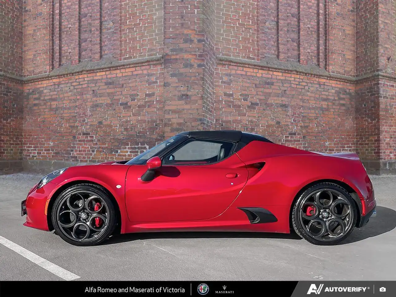 Alfa Romeo 4C снимка Alfa Romeo 4C