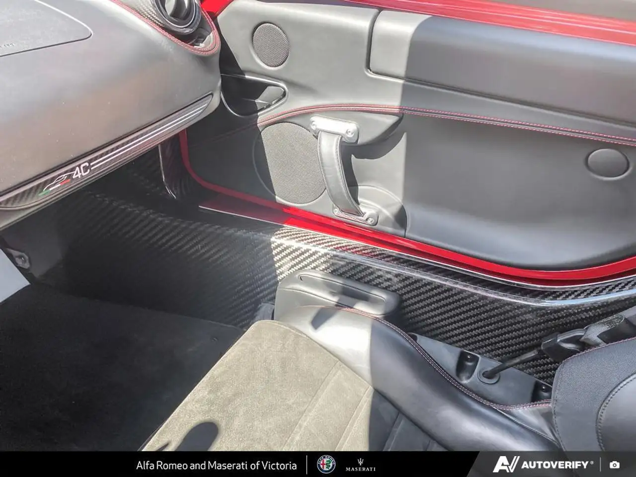 Alfa Romeo 4C снимка Alfa Romeo 4C