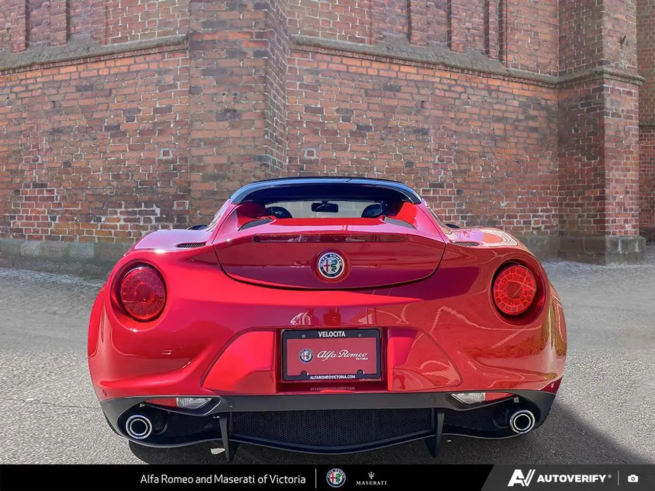 Alfa Romeo 4C снимка Alfa Romeo 4C