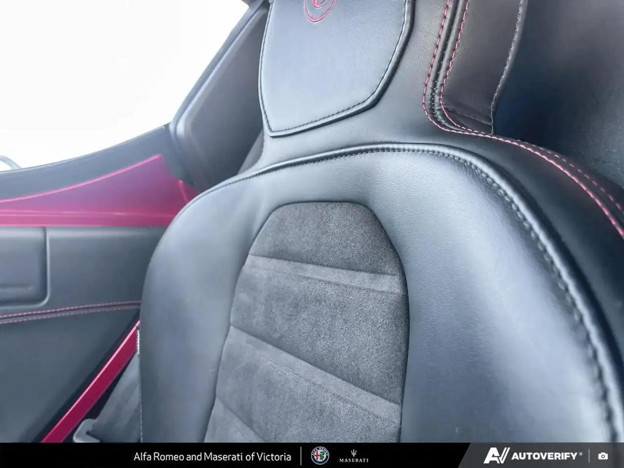Alfa Romeo 4C снимка Alfa Romeo 4C