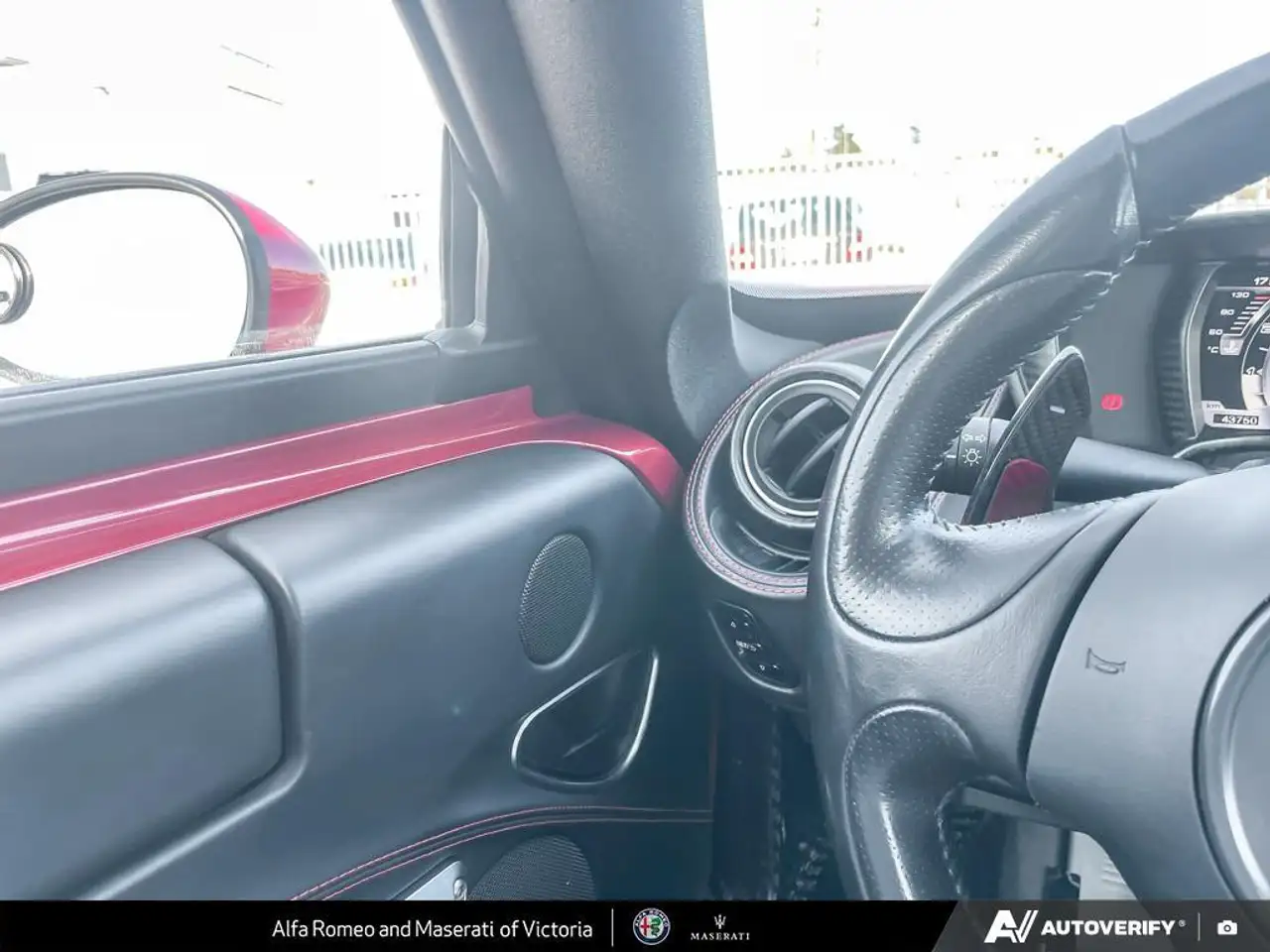 Alfa Romeo 4C снимка Alfa Romeo 4C