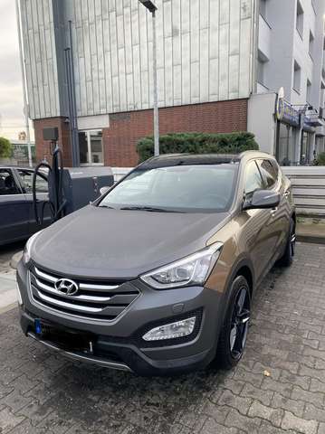 Hyundai SANTA FE Style 2WD