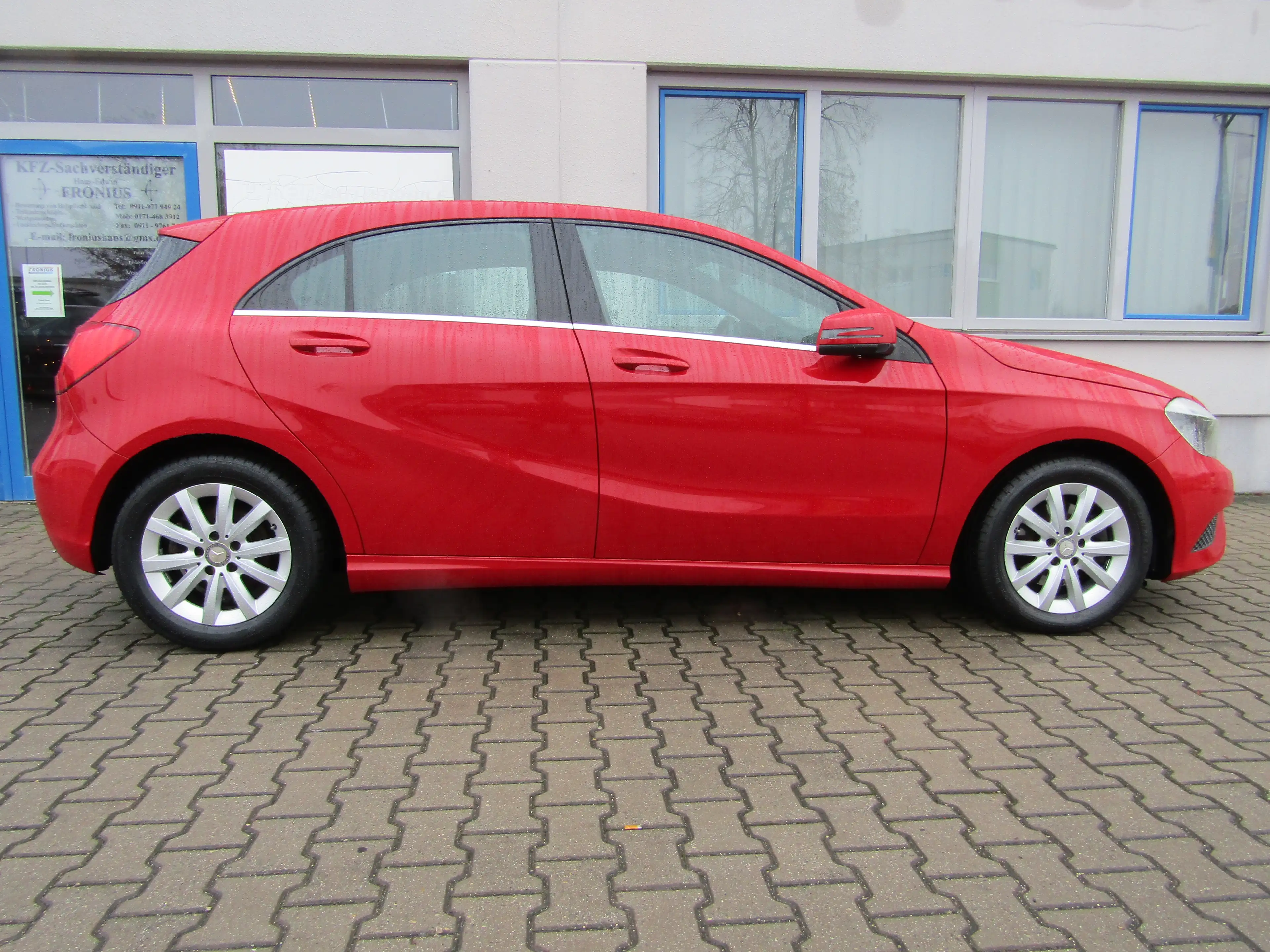Mercedes-Benz A 180 A 180 BlueEfficiency, 1 Hand, 8 Fach Bereifung, — photo 6