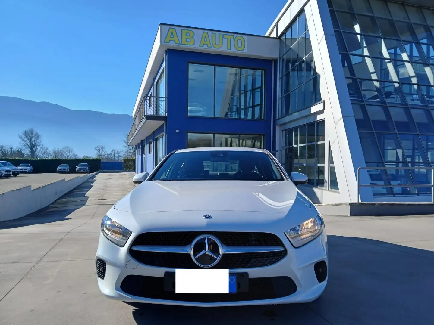 Mercedes-Benz A 180 A 180 d Business auto Bianco - 1