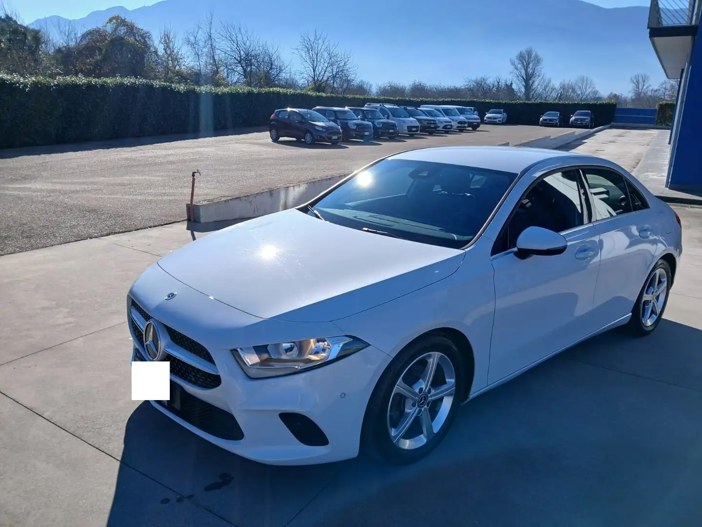 Mercedes-Benz A 180 A 180 d Business auto Bianco - 2