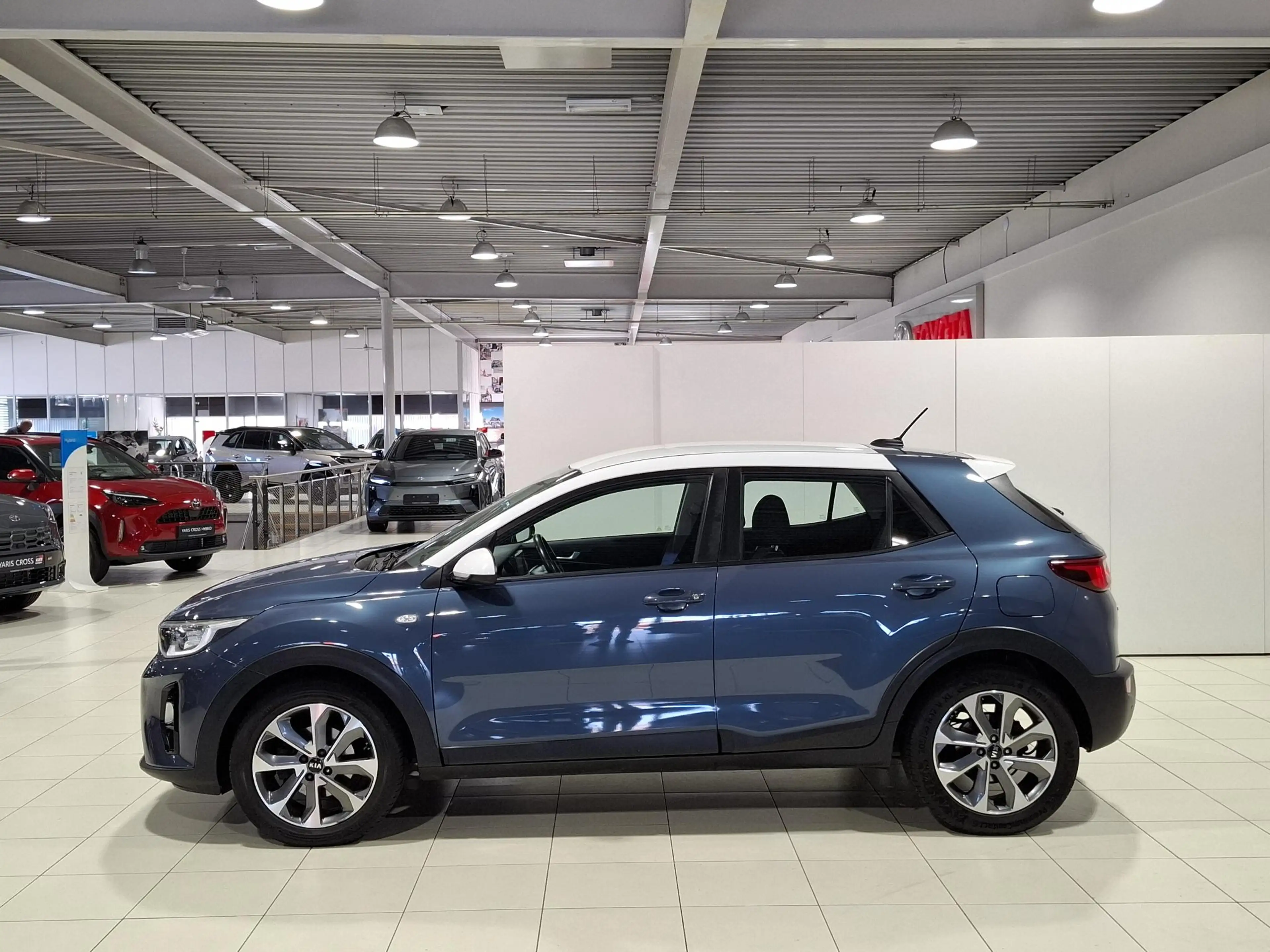 Kia Stonic 1.0 T-GDi ComfortPlusLine Navigator Apple Carplay/ — photo 9