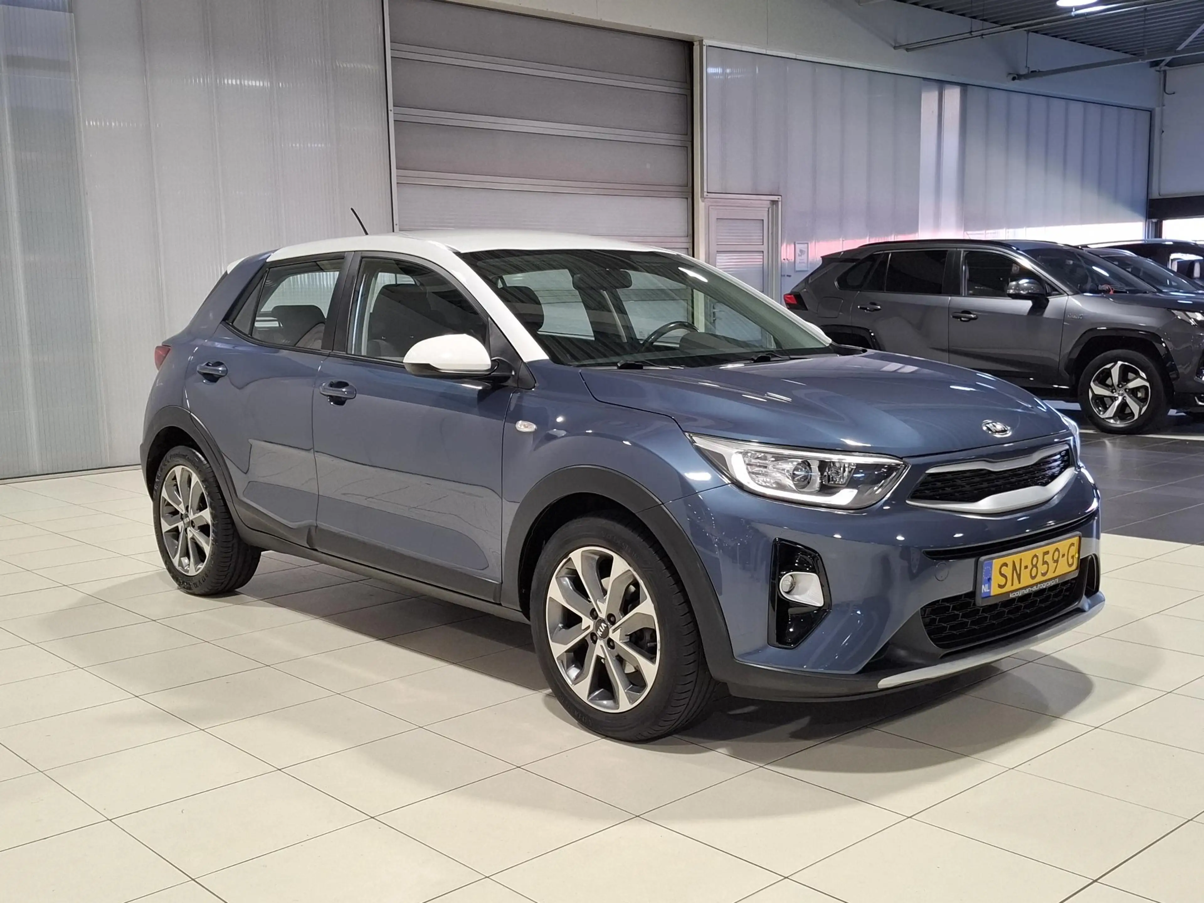 Kia Stonic 1.0 T-GDi ComfortPlusLine Navigator Apple Carplay/ — photo 3
