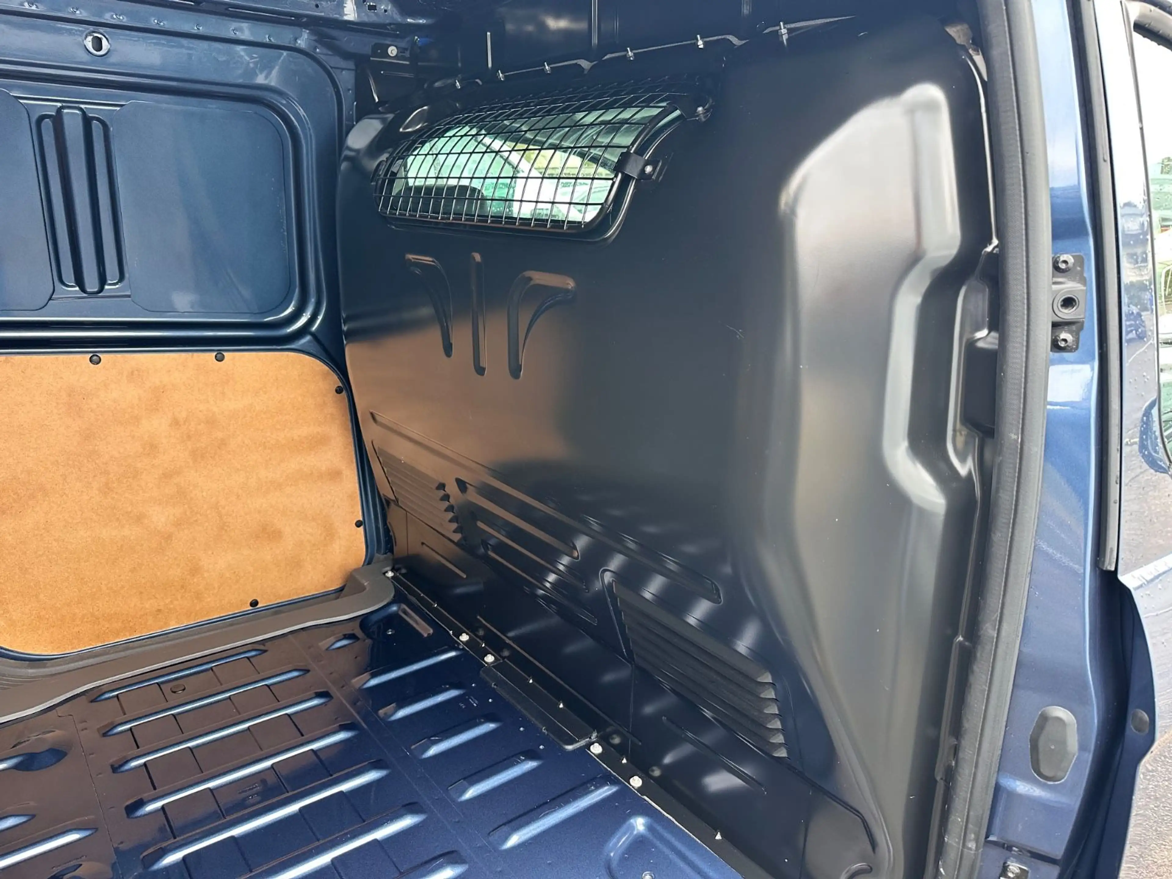 Ford Transit Connect Kasten lang Aut. Leder PDC AHK — photo 29