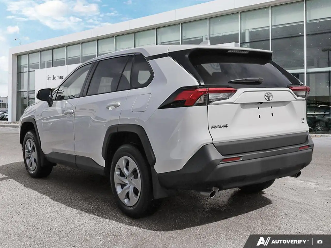 Toyota RAV 4 снимка Toyota RAV 4