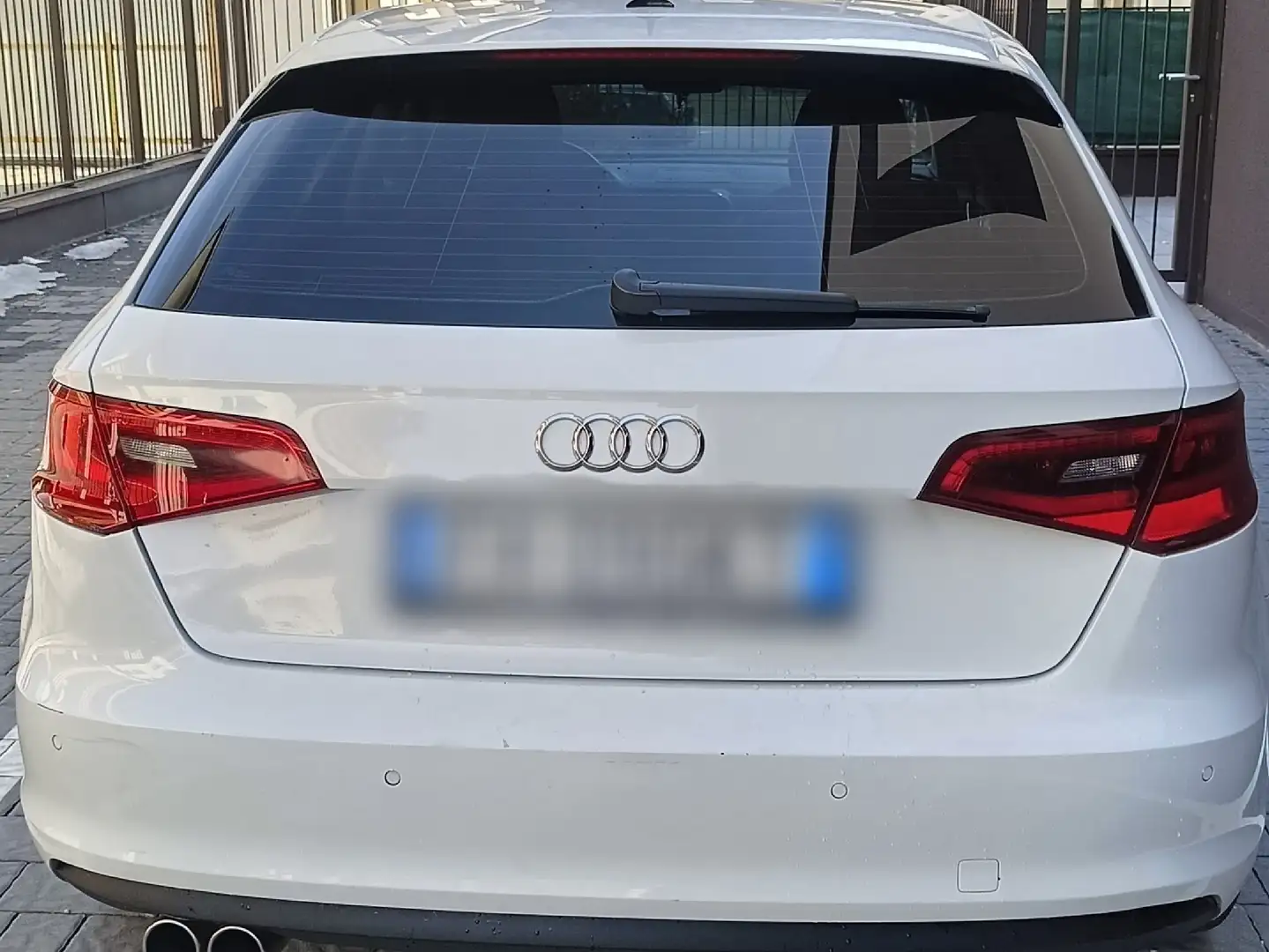 Audi A3 A3 Sportback 1.6 tdi Admired 110cv E6 Bianco - 2