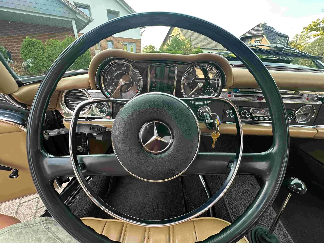 Mercedes-Benz SL 230 Pagode, foto 2