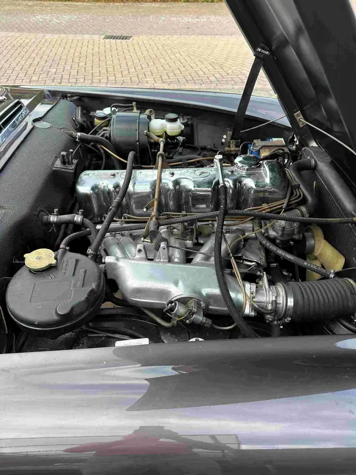 Mercedes-Benz SL 230 Pagode, foto 4