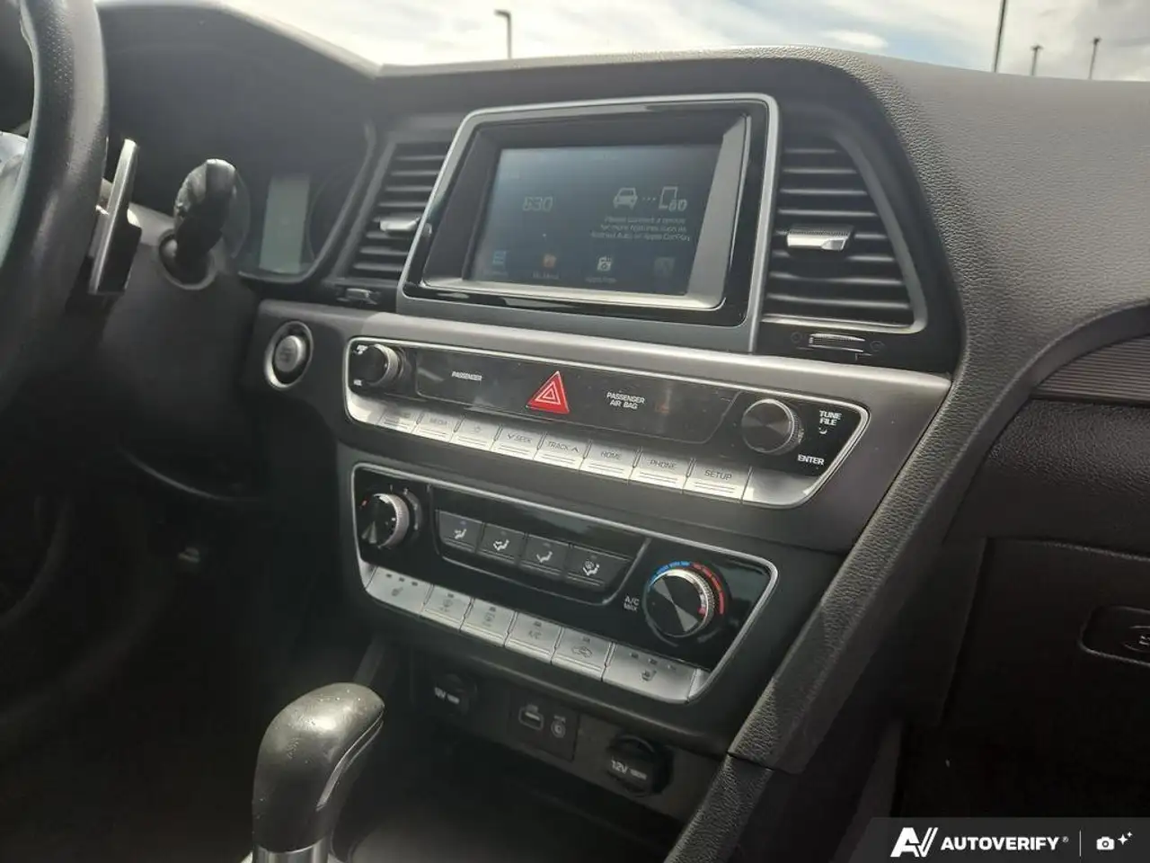 Hyundai SONATA снимка Hyundai SONATA