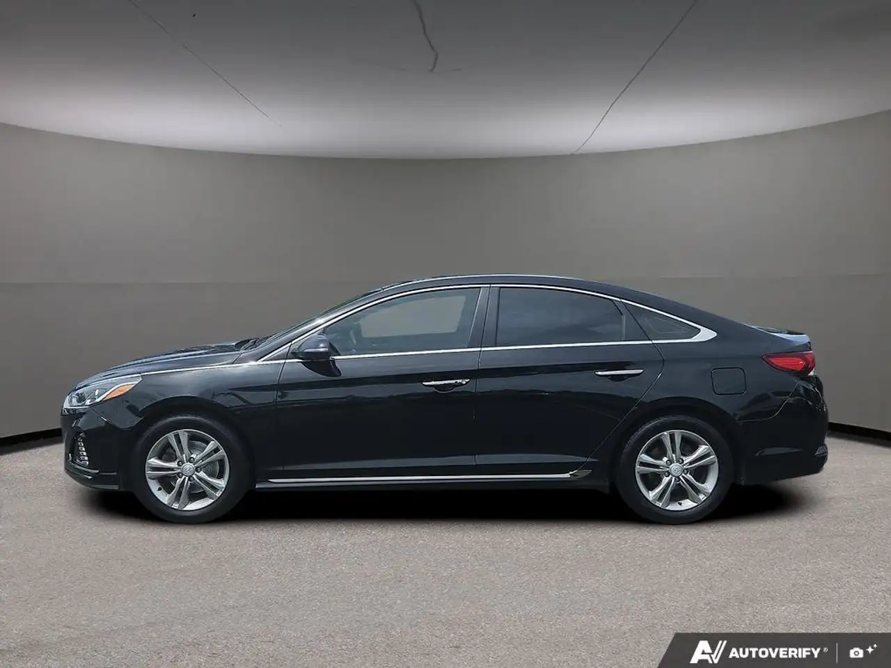 Hyundai SONATA снимка Hyundai SONATA