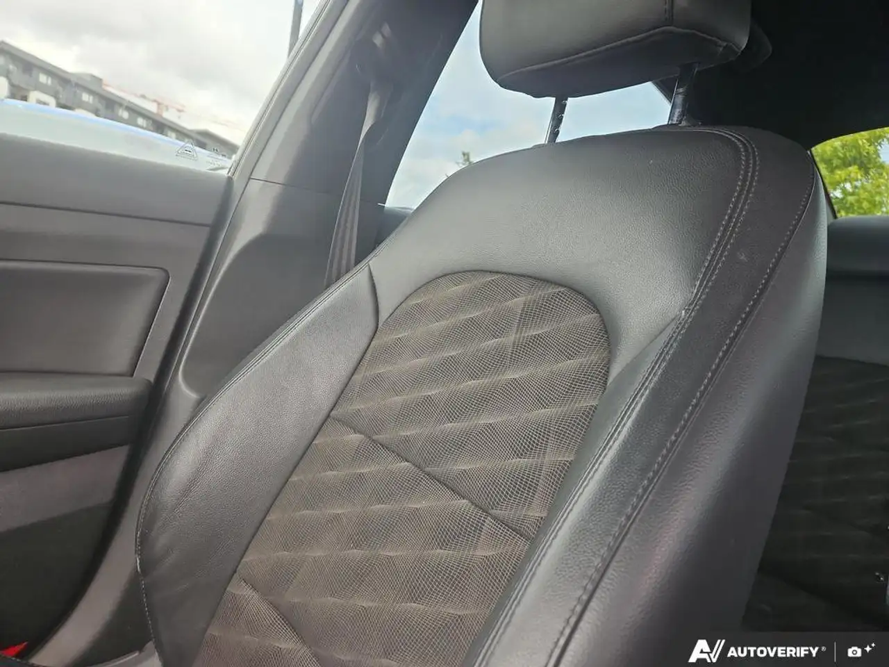 Hyundai SONATA снимка Hyundai SONATA