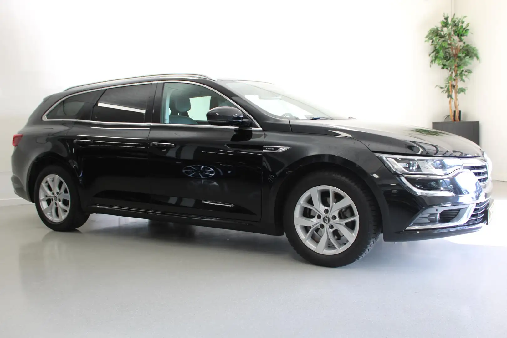 Renault Talisman Estate 1.3 TCe Limited | 160PK | NAVIGATIE | 17'LM Zwart - 2