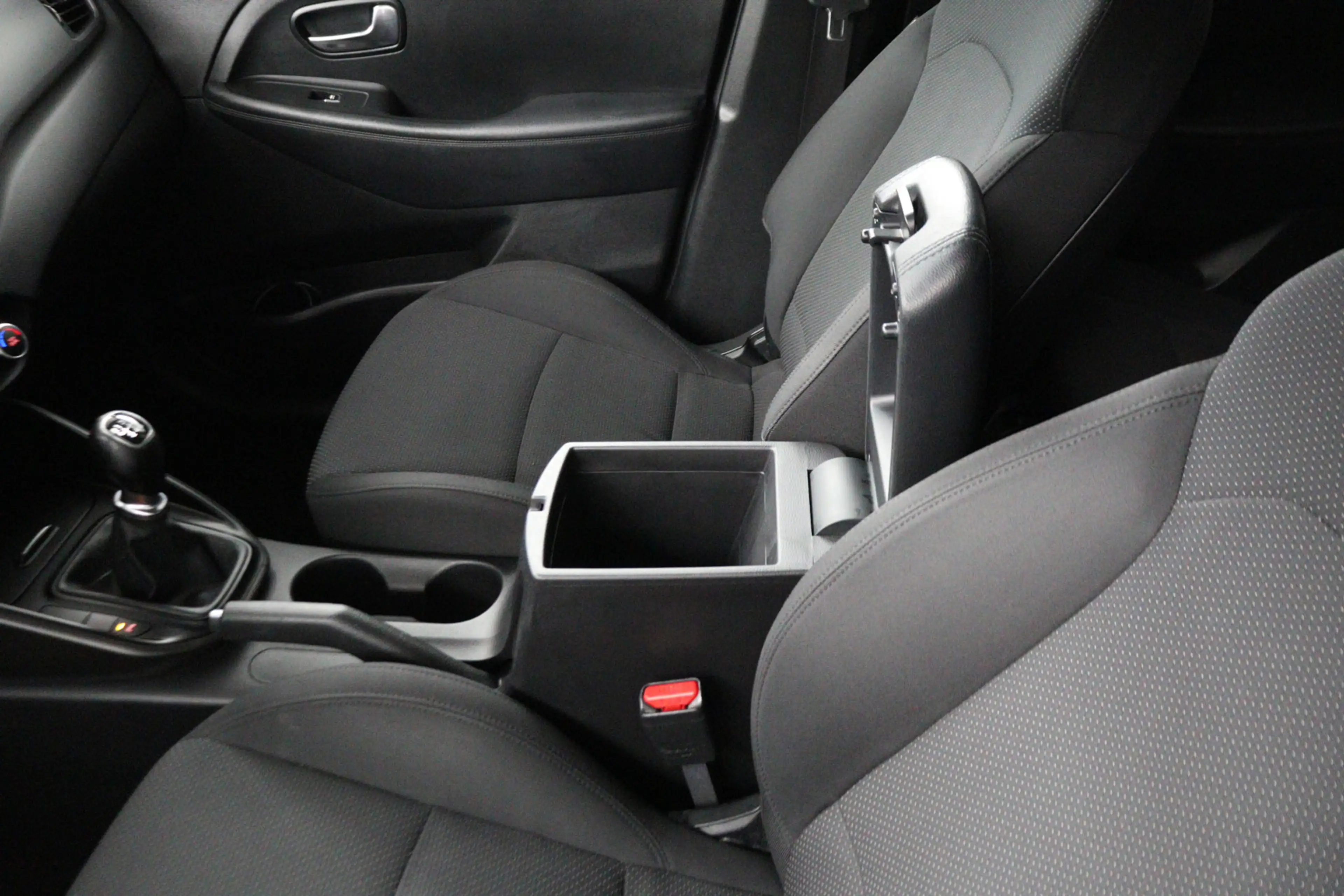 Kia Carens 1.6 GDi DynamicLine MPV 7-zitplaatsen/ECC/Navi — photo 48