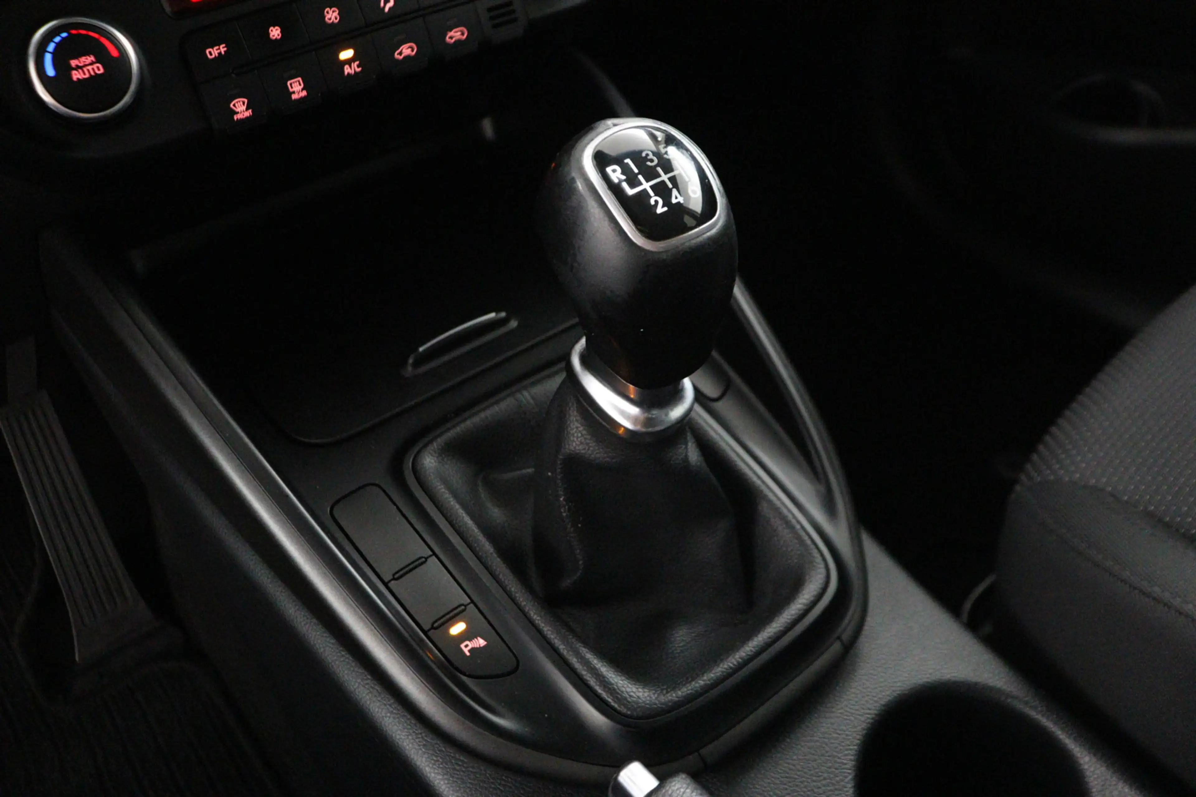 Kia Carens 1.6 GDi DynamicLine MPV 7-zitplaatsen/ECC/Navi — photo 20