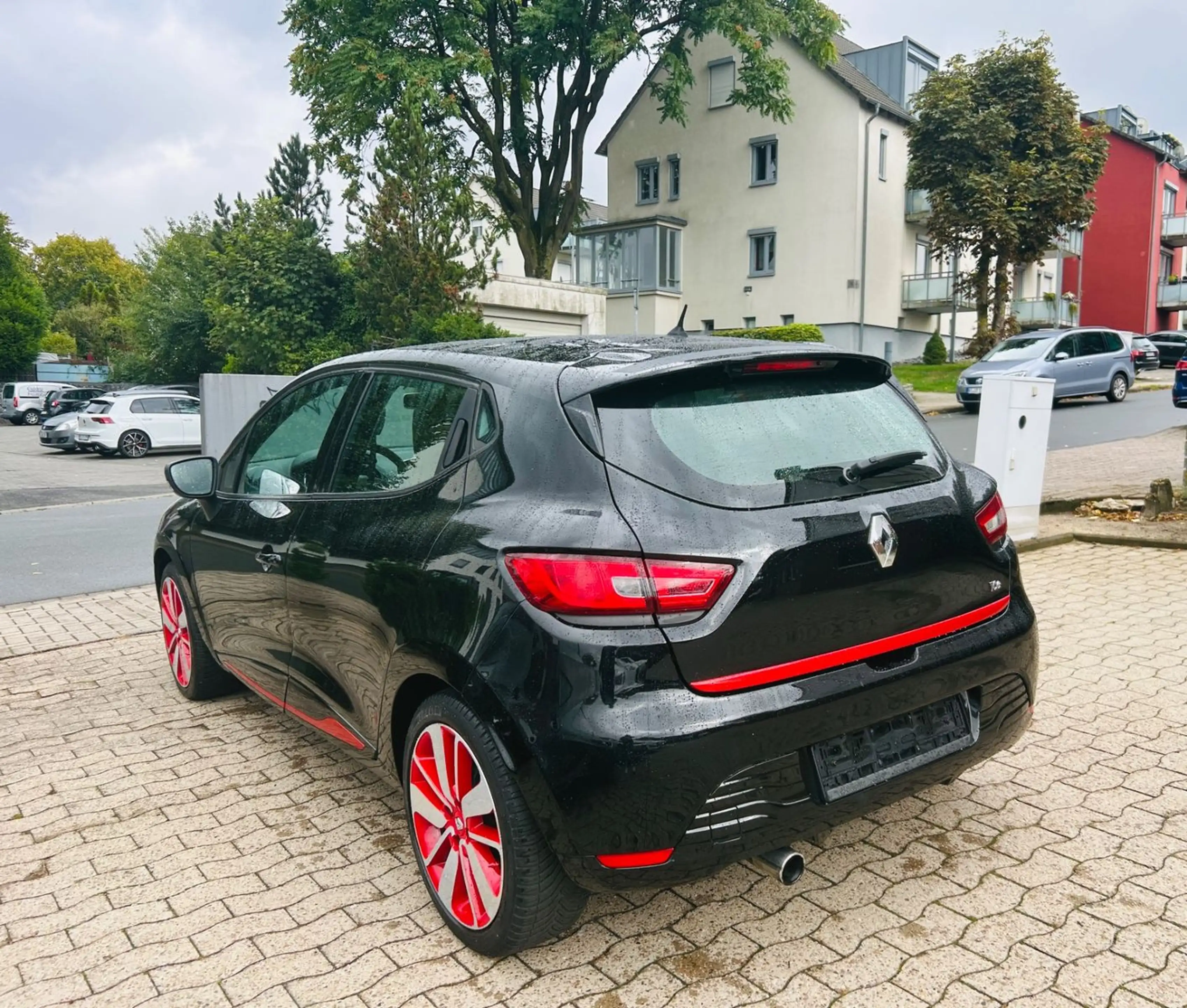 Renault Clio IV Luxe — photo 11