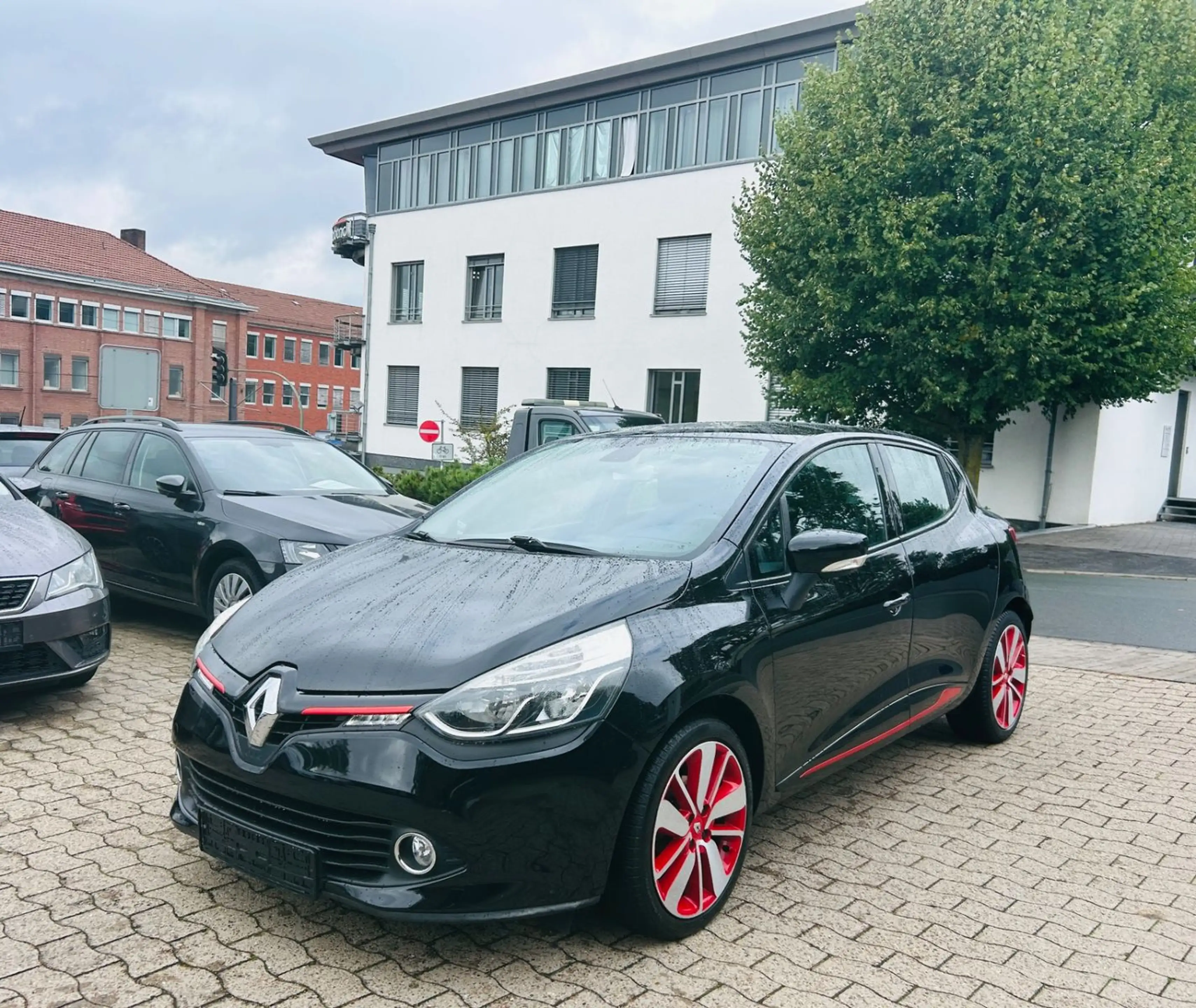 Renault Clio IV Luxe — photo 13