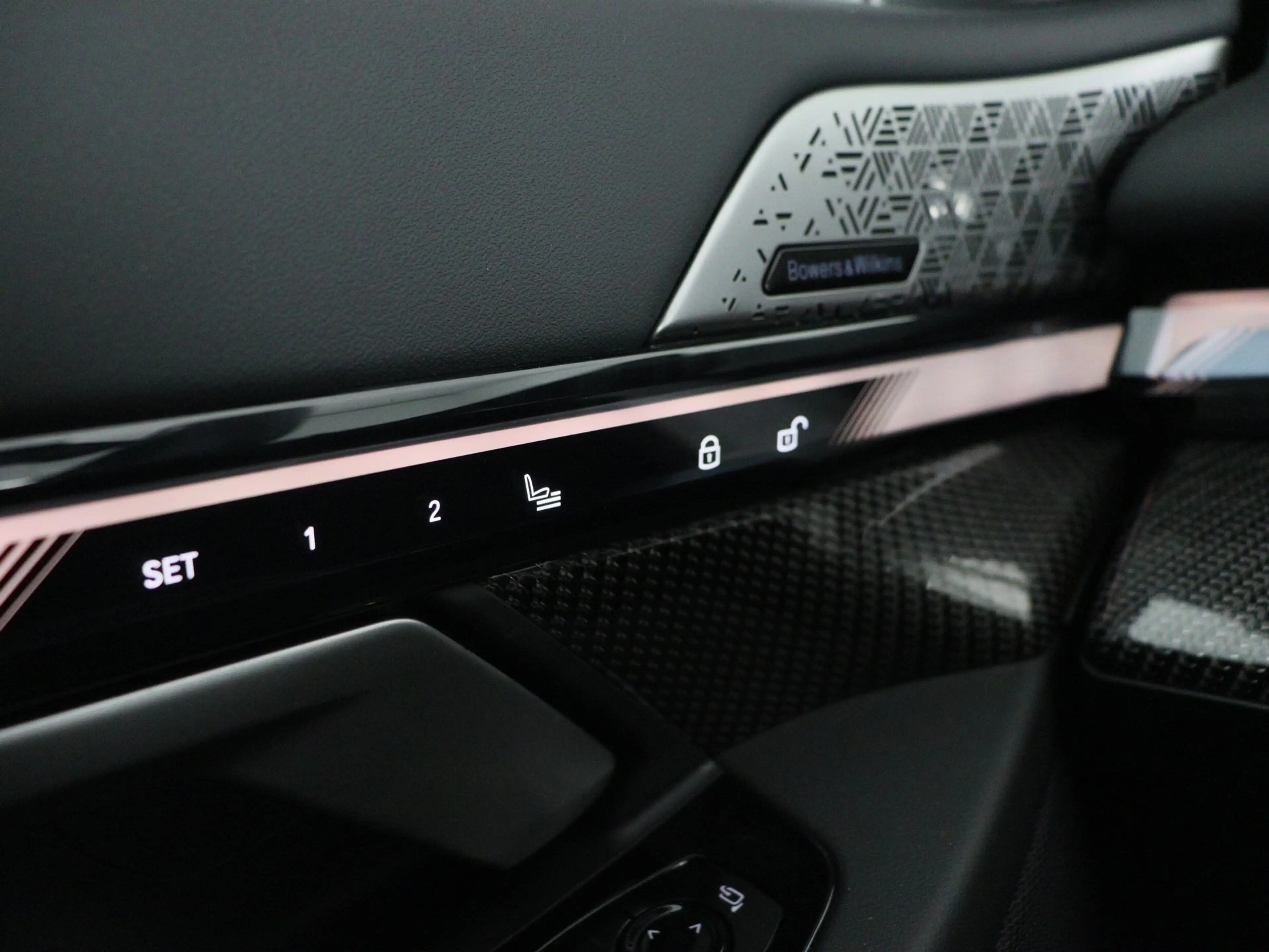BMW 550 5 Serie Touring 550e xDrive — photo 12