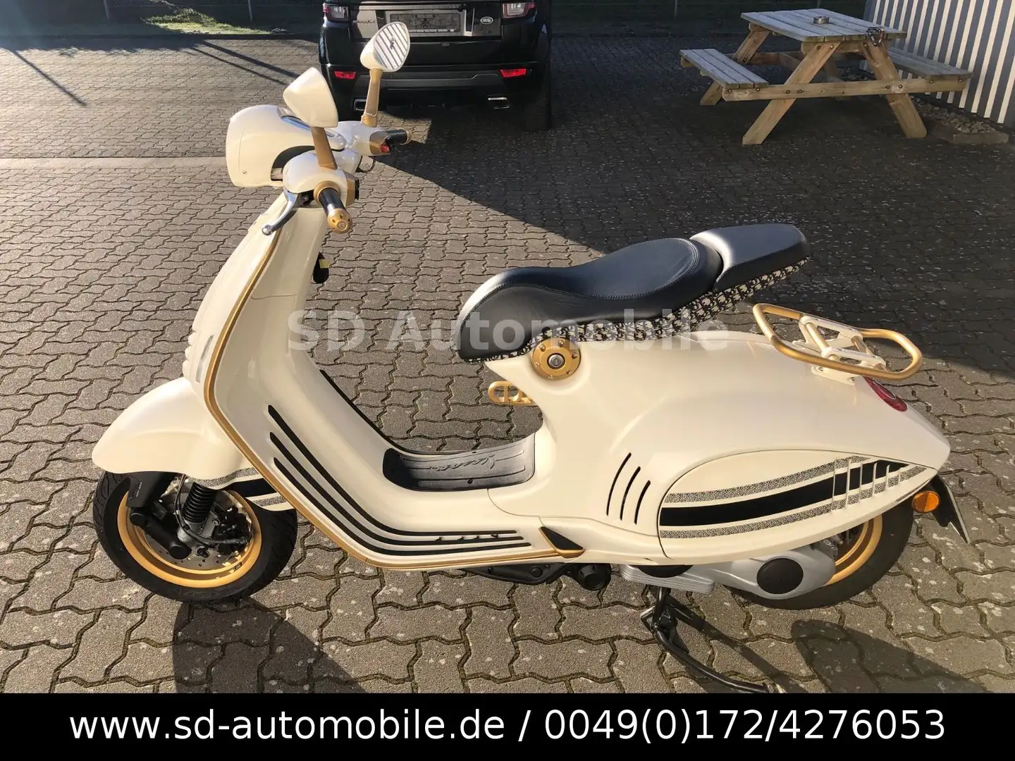 Vespa 946 Christian Dior Limited Edition Bej - 2