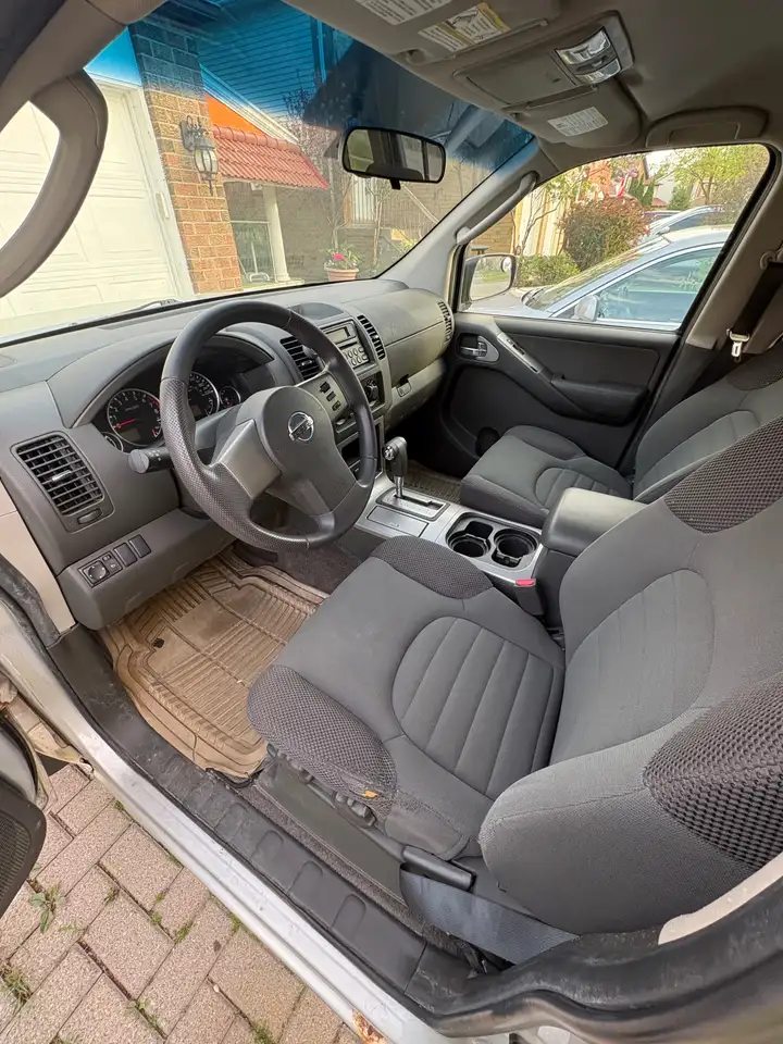 Nissan Pathfinder снимка Nissan Pathfinder