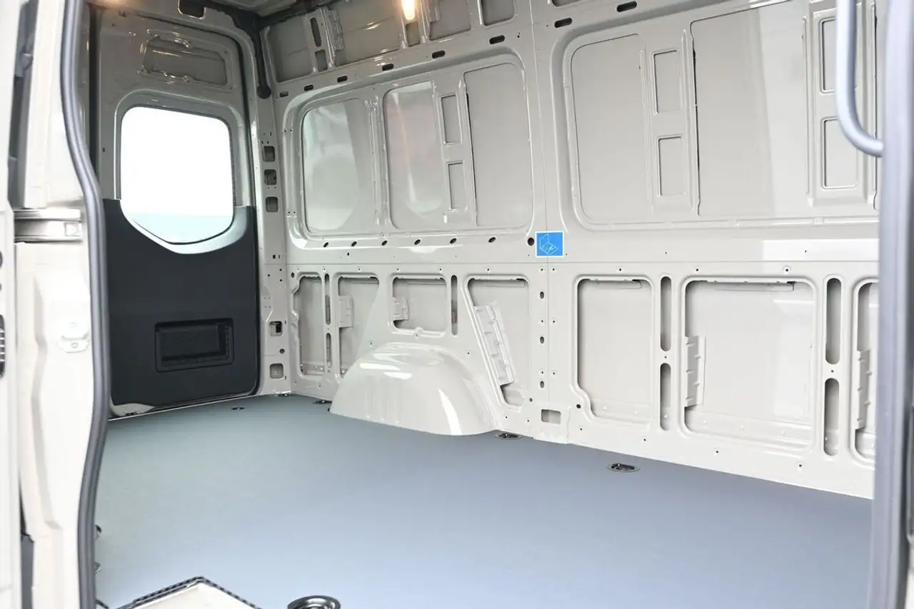 Mercedes-Benz Sprinter снимка Mercedes-Benz Sprinter