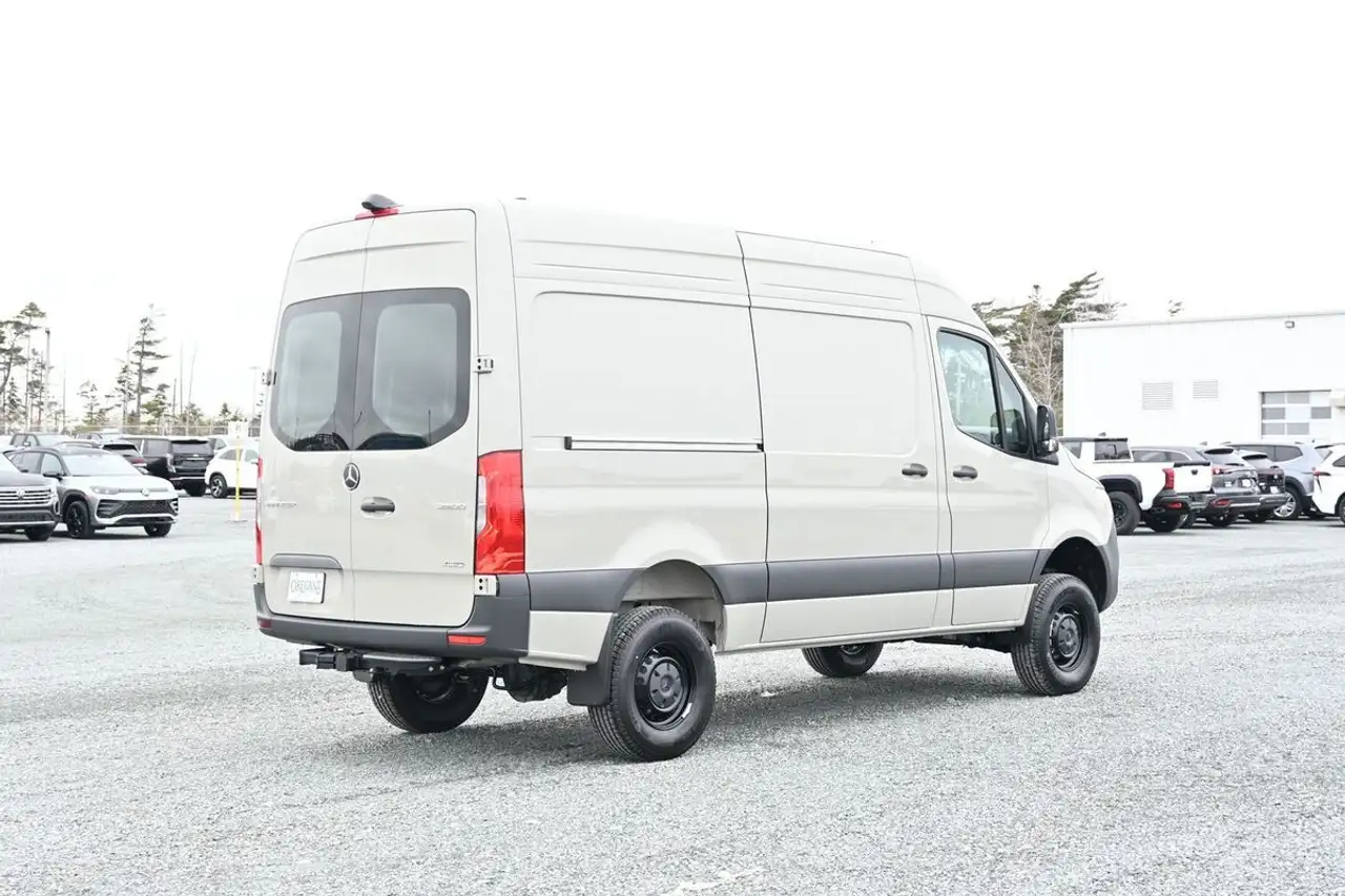 Mercedes-Benz Sprinter снимка Mercedes-Benz Sprinter