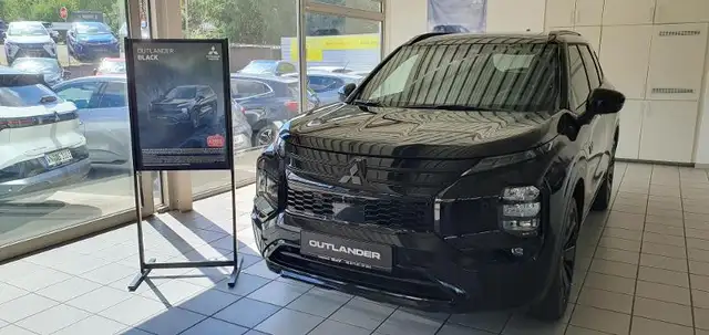 Mitsubishi Outlander view 7