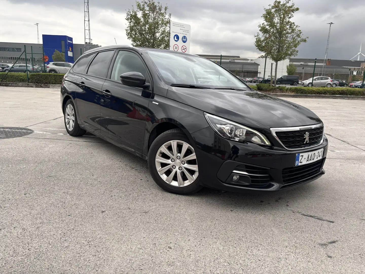 Peugeot 308 SW 1.5 BlueHDi Style (EU6.2) Zwart - 2