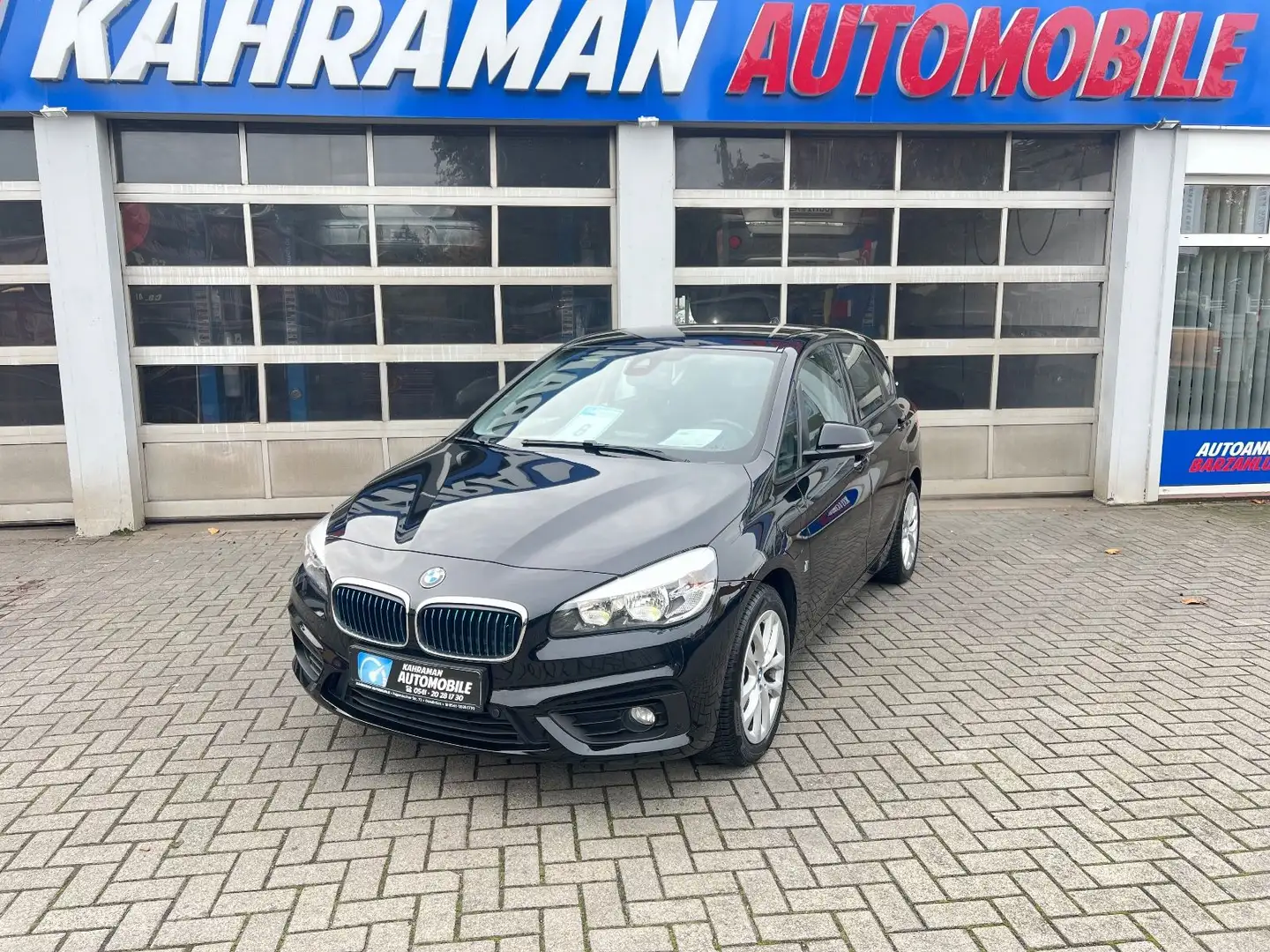 BMW 225 Baureihe 2 Active Tourer 225 xe Advantage Schwarz - 1