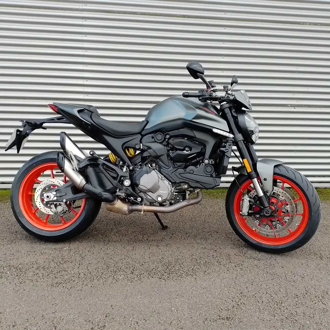 Ducati Monster 937 Grau - 1