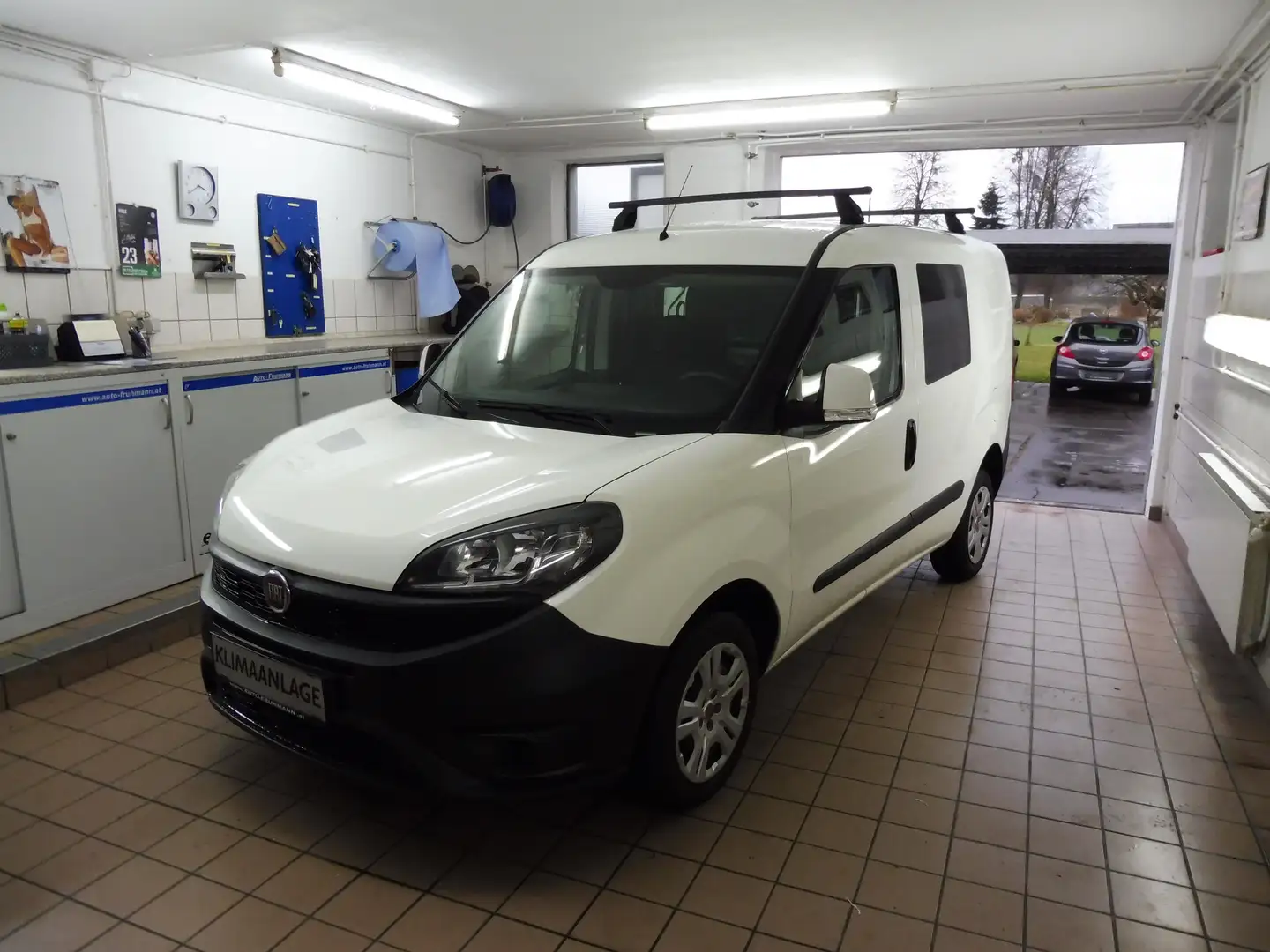 Fiat Doblo Weiß - 1