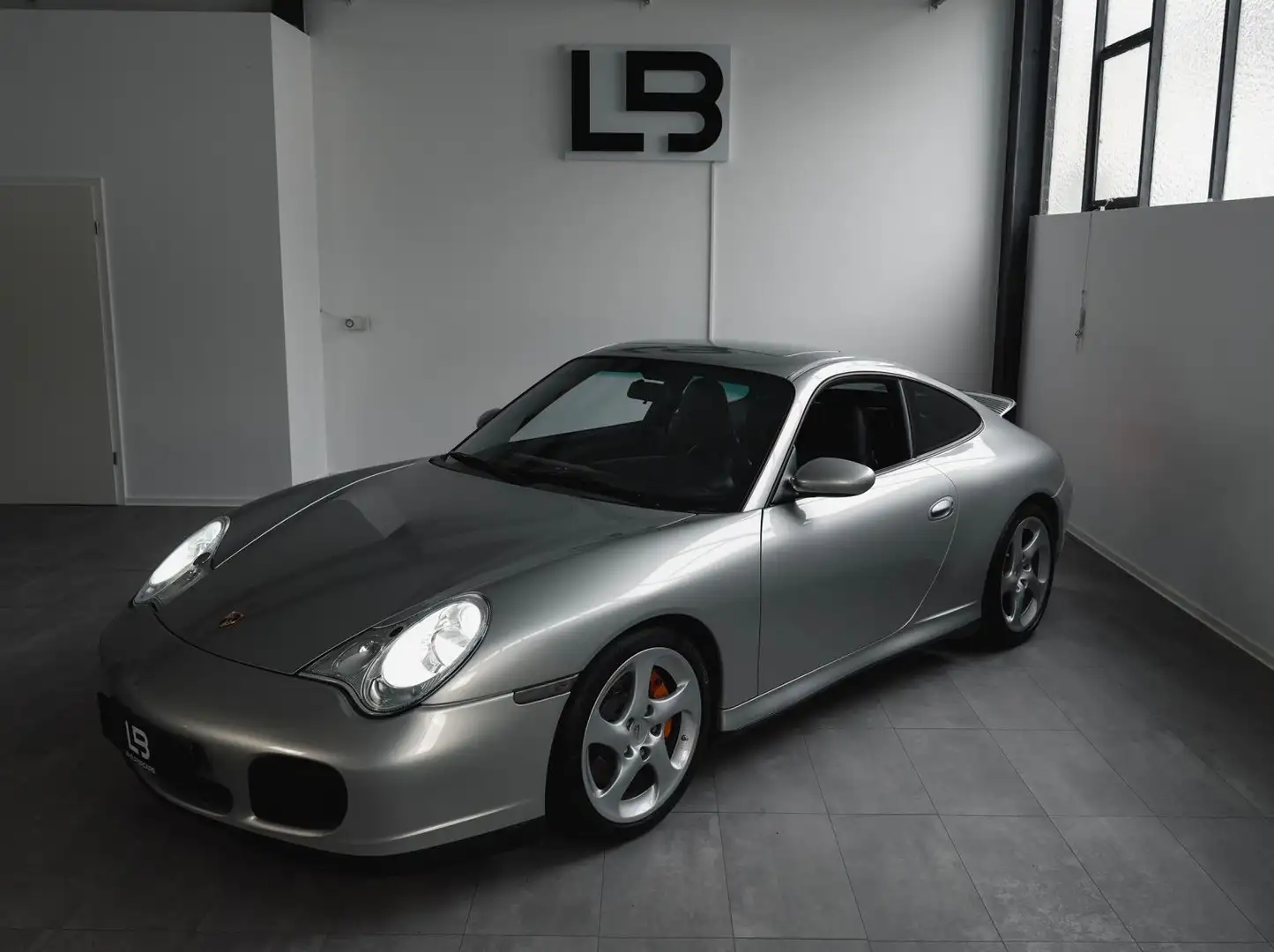 Porsche 996 911 Carrera 4S Coupe *Schiebedach*Leder* Silber - 1