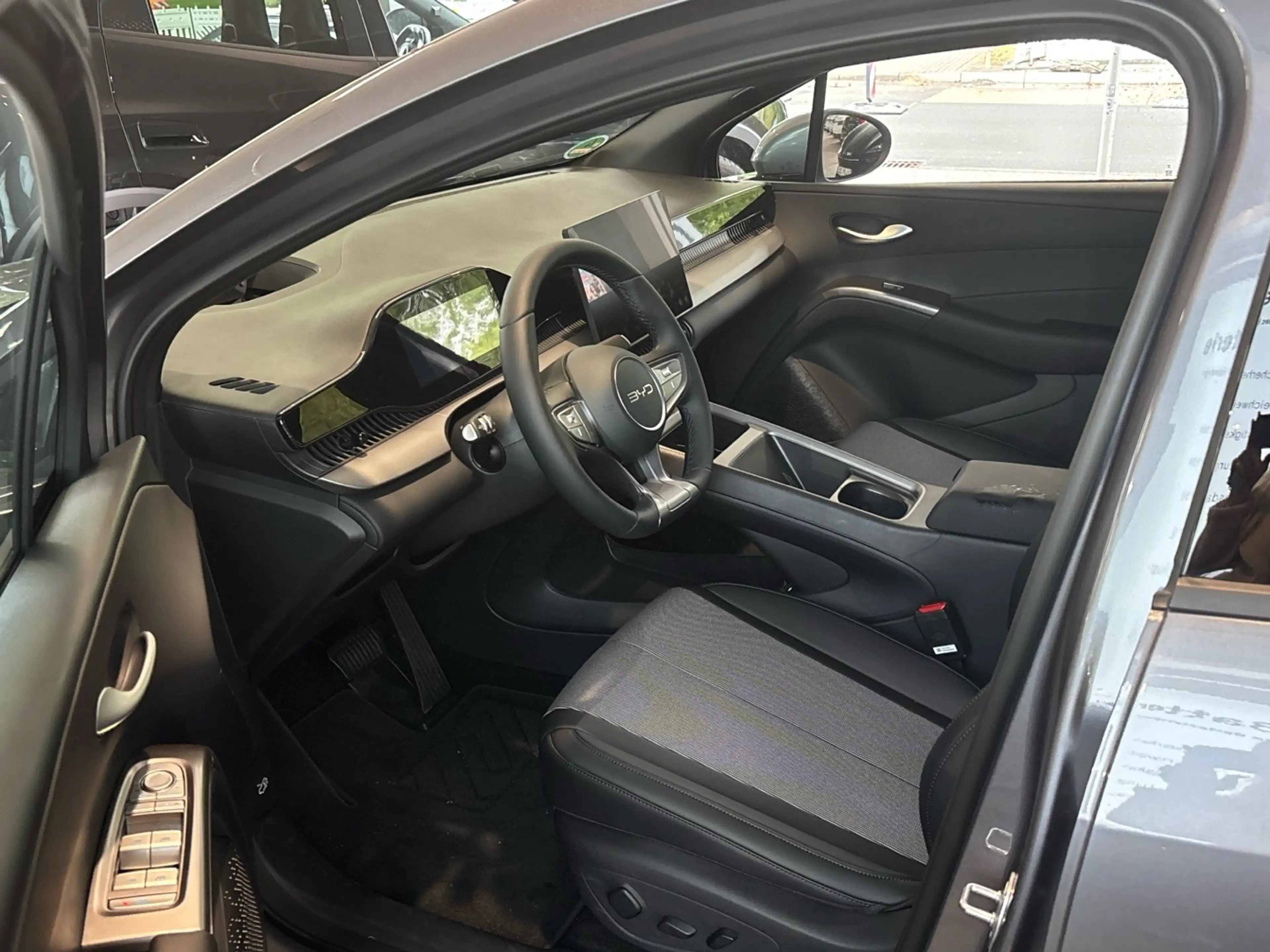 BYD Dolphin DOLPHIN G DM-i Comfort Panorama Navi 360°Kamera — photo 9