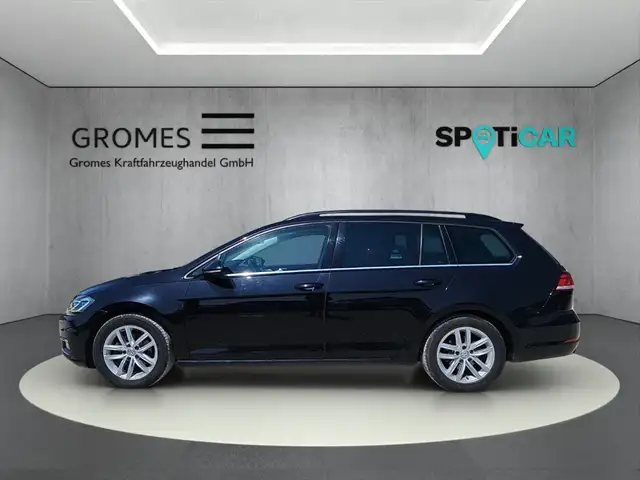 Volkswagen Golf view 6