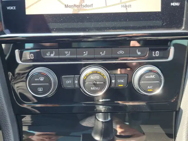 Volkswagen Golf view 16