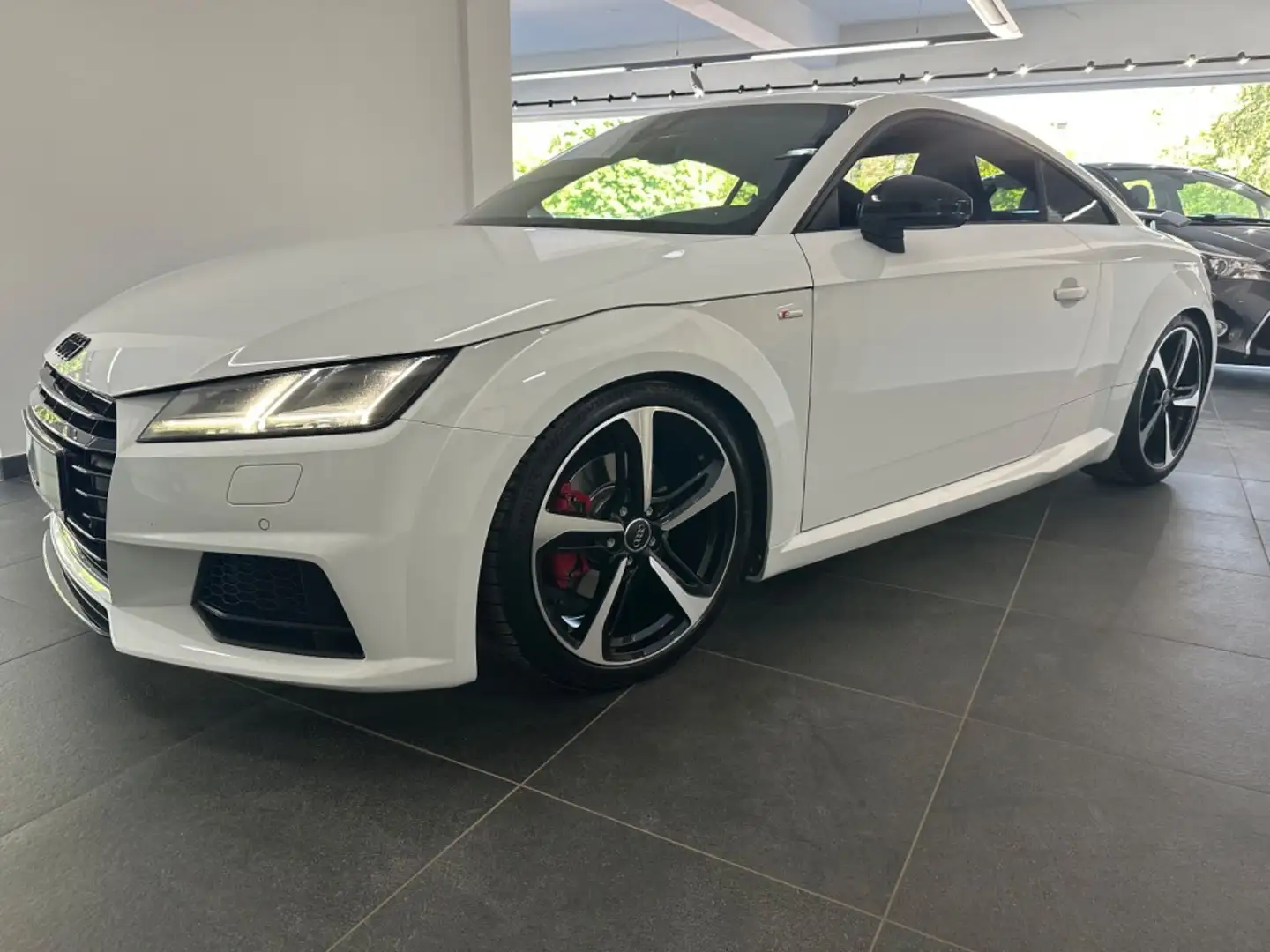 Audi TT Coupe 2.0 TFSI quattro S line Competition Blanco - 2