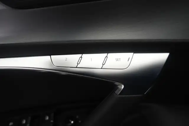 Audi A6 view 30