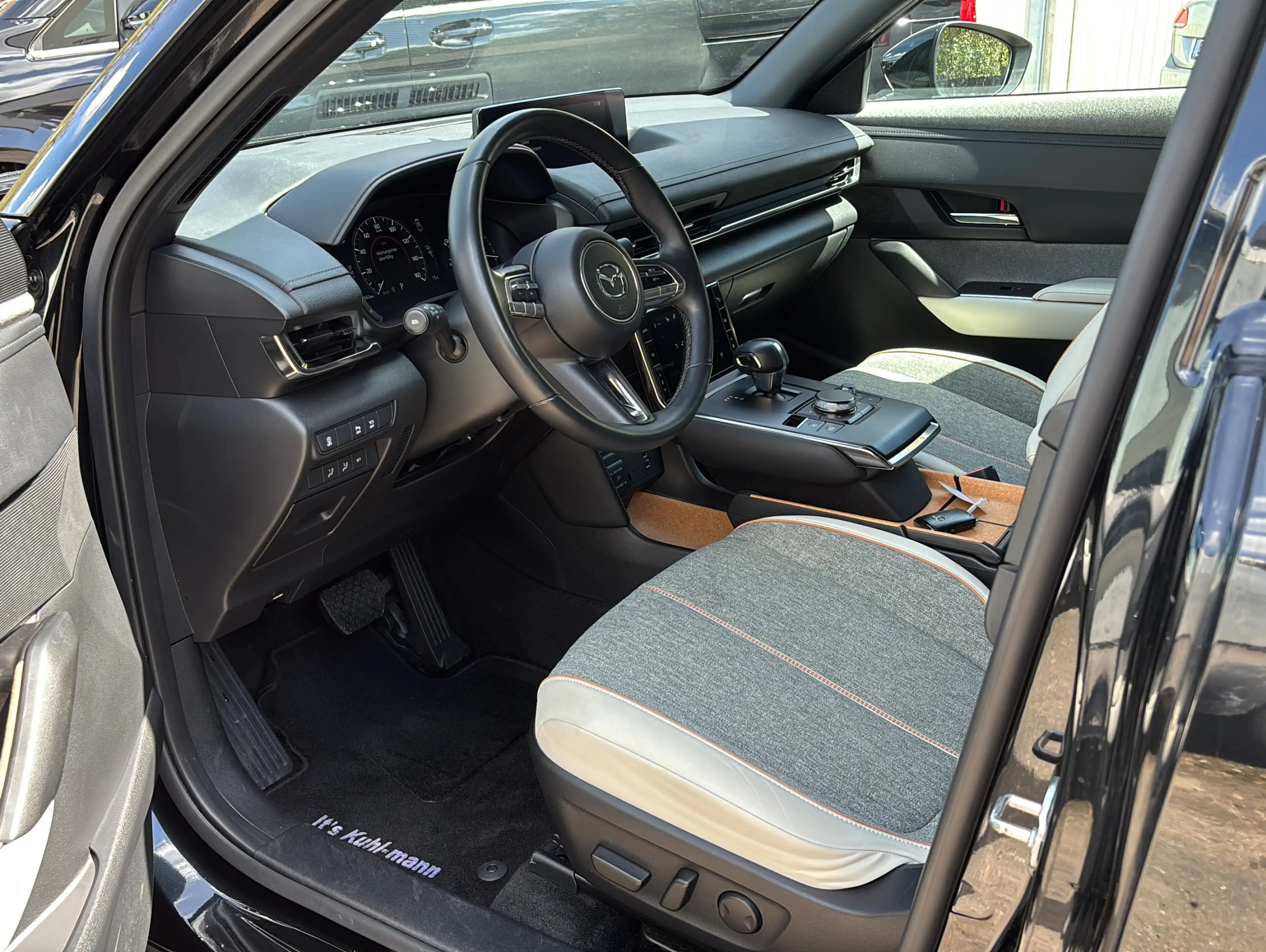 Mazda MX-30 e-SKYACTIV MAKOTO ACC HUD Matrix — photo 10
