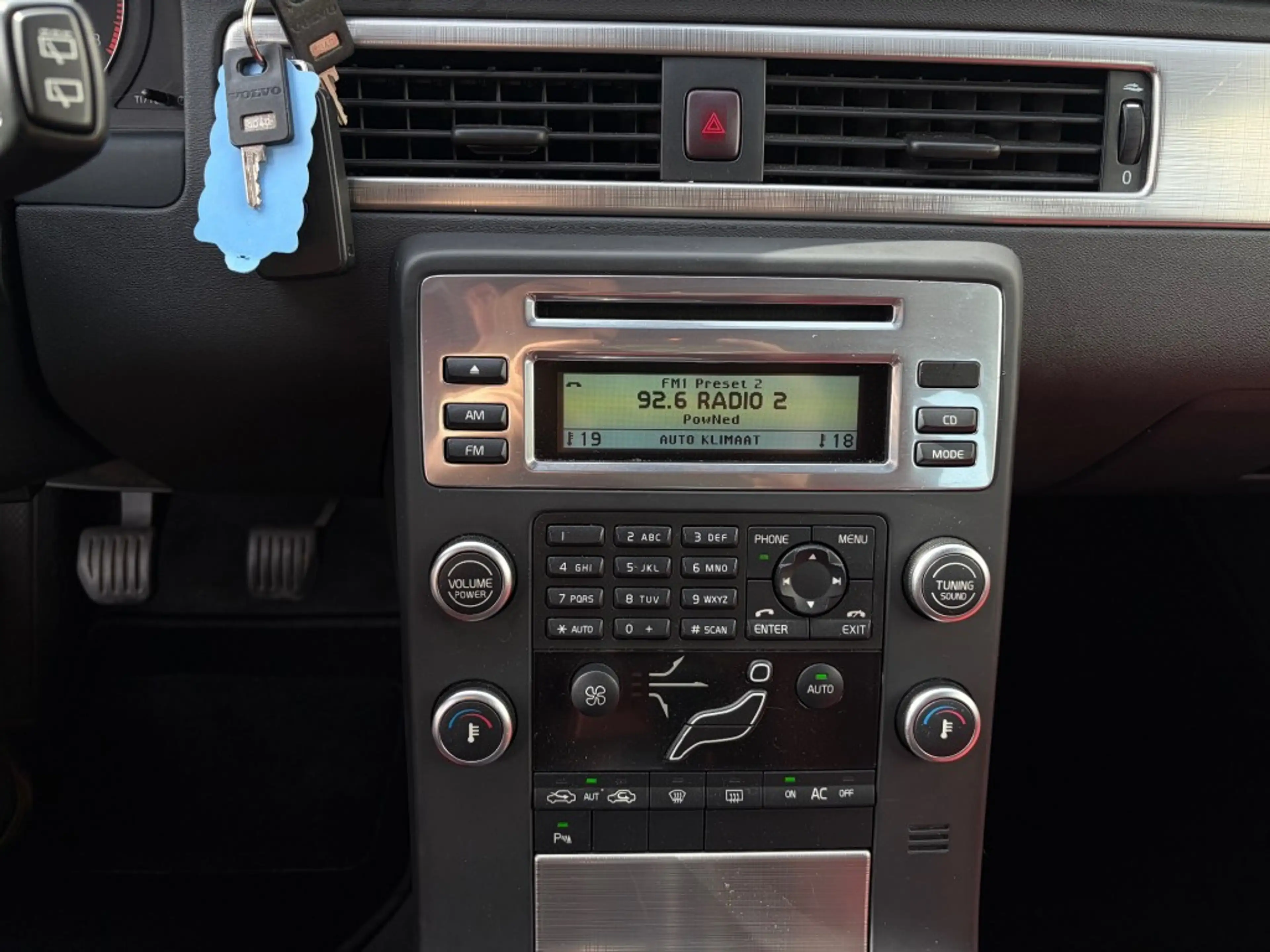 Volvo V70 2.0T Momentum Trekhaak Leder — photo 11