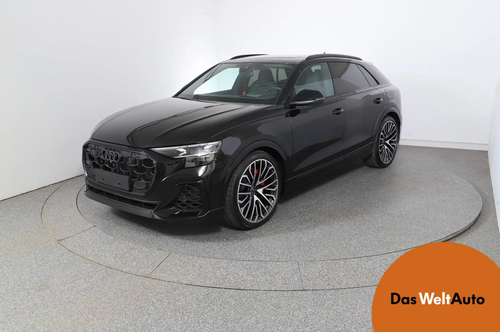 Audi Q8 55 TFSI e quattro Schwarz - 1