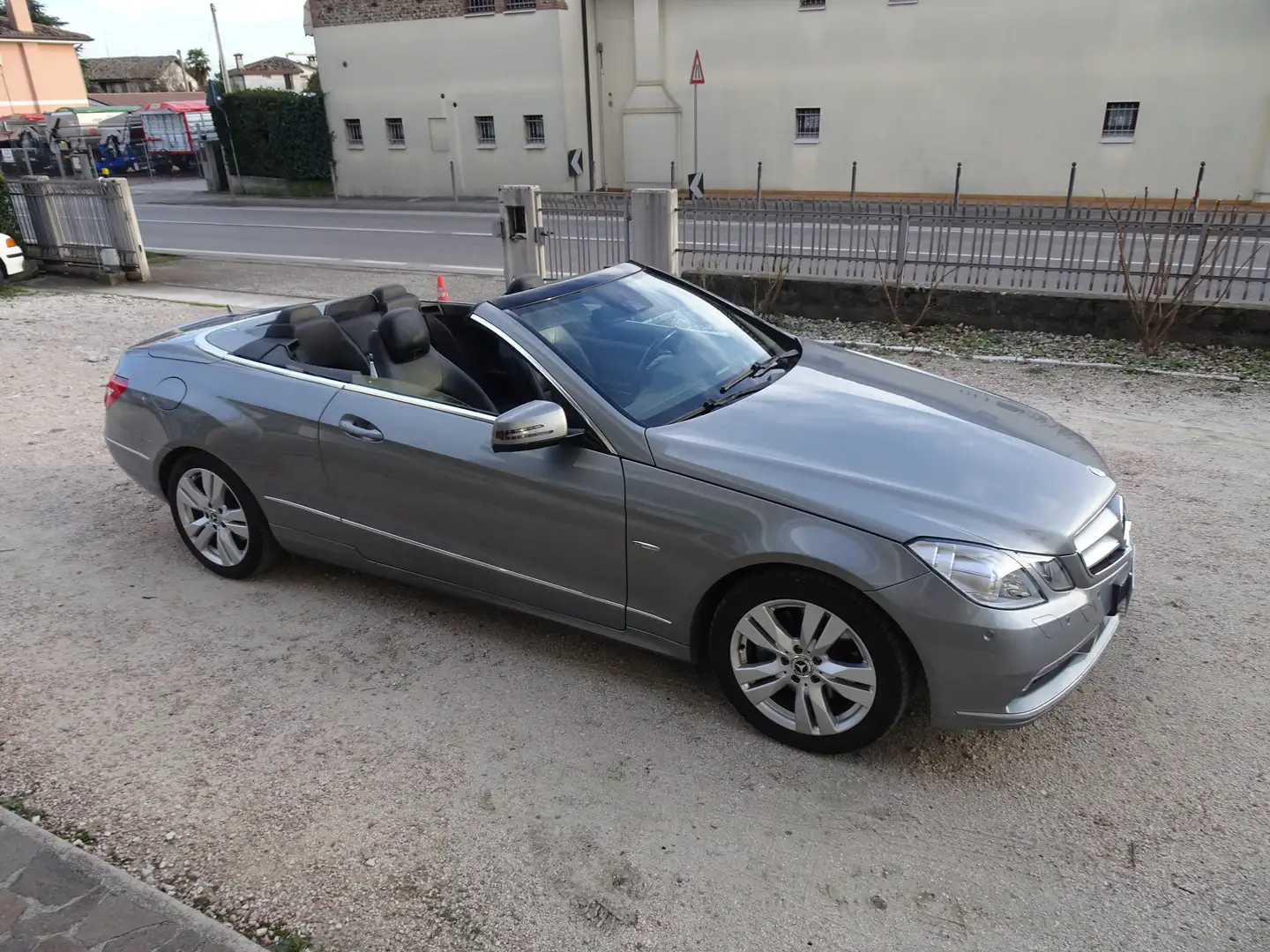 Mercedes-Benz E 350 A207 Cabrio cdi be Avantgarde automatica Grigio - 1