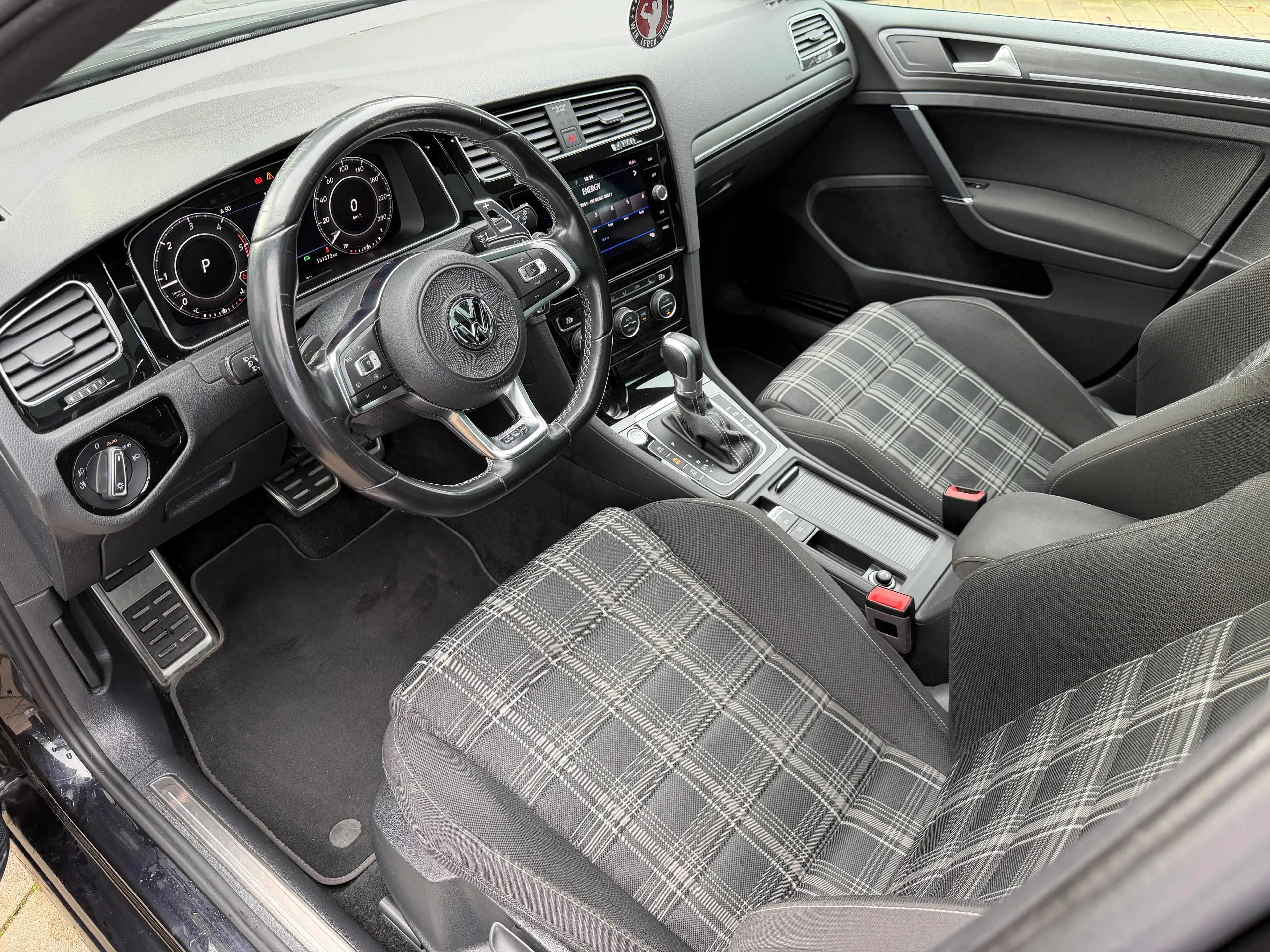 Volkswagen Golf GTD GTD LED*Virtual*Pano*AHK*Carplay*Keyless! — photo 7